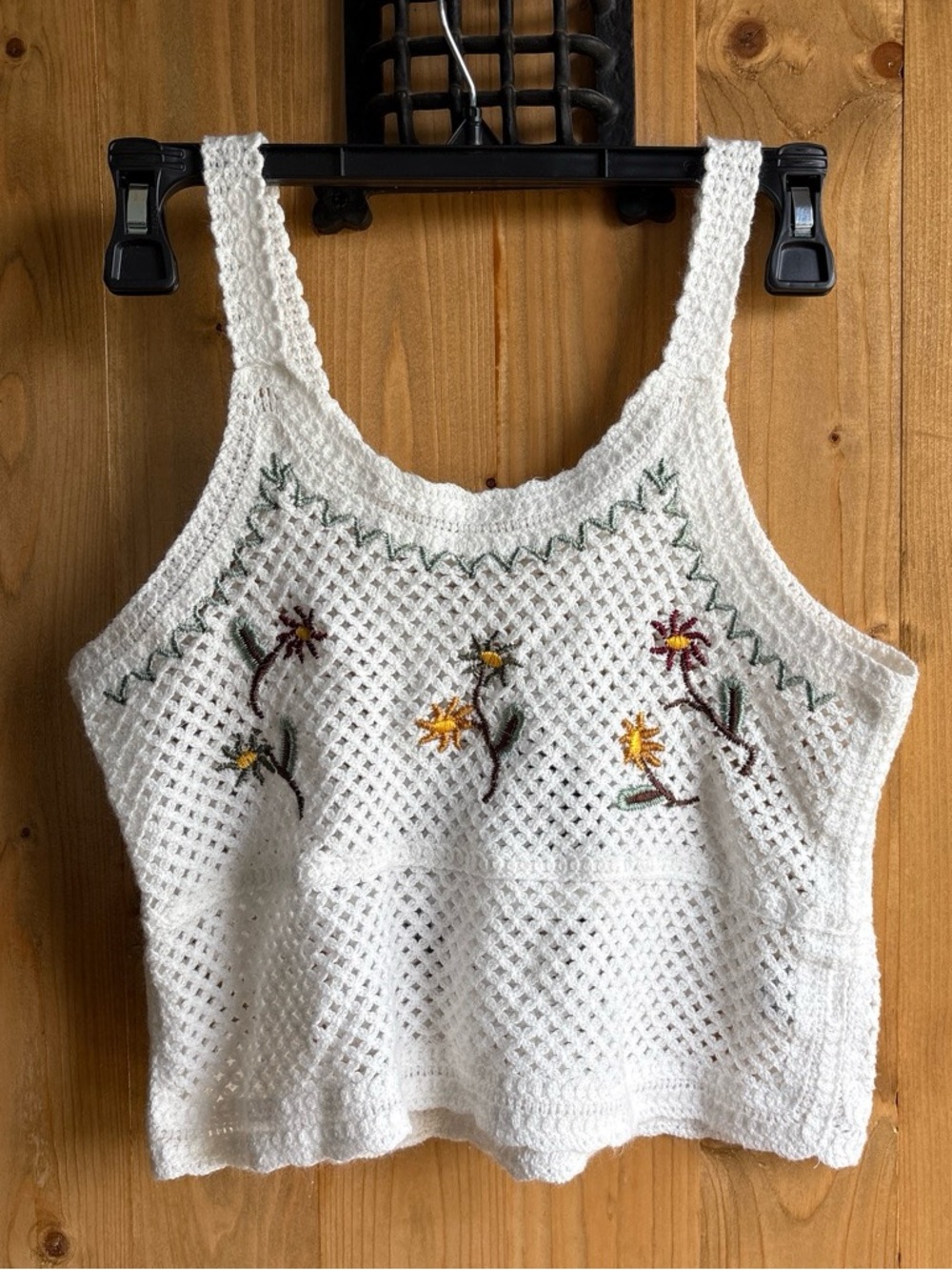 Rebellion Again crochet crop top SZ S